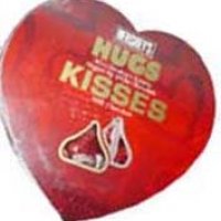 Hug_kiss_hersheys box
